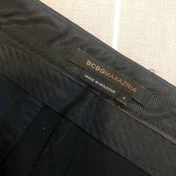 BCBGMaxAzria Cropped Pants - Picture 2 of 5